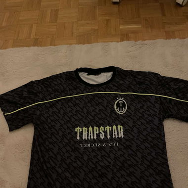 T-shirt trapstar