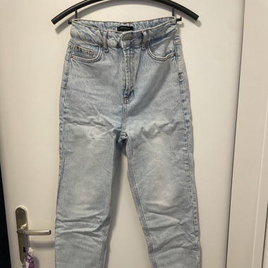 Momjeans