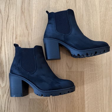 Boots Shoes