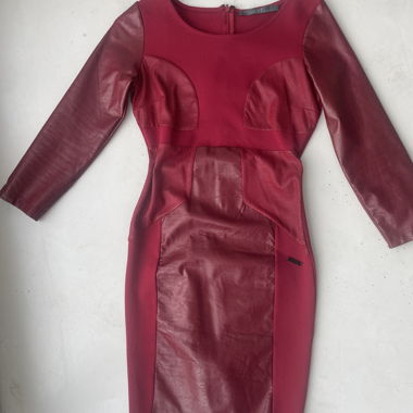 Abito Guess rosso nuovo, taglia XS, pelle