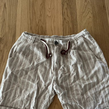 Thin summer shorts 