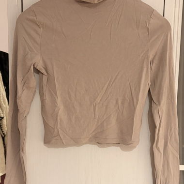 Bershka Langarmshirt mit Rollkragen