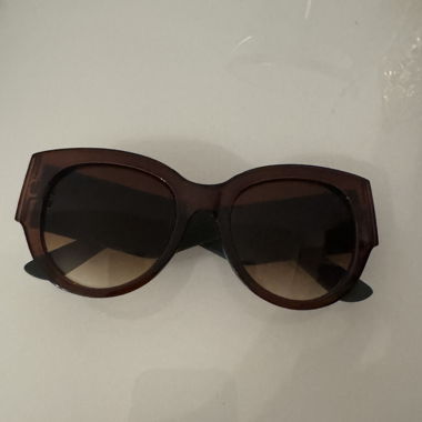 Trendy Brown Sunglasses