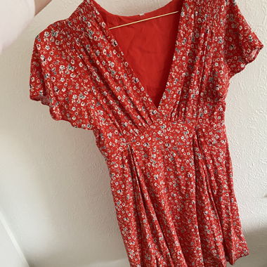 Rotes Blumenkleid von Pepe Jeans