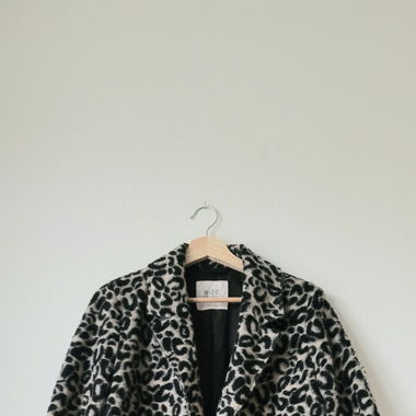 Esprit Leo Mantel 