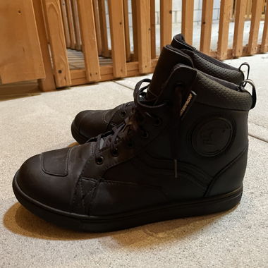 Motorradschuhe