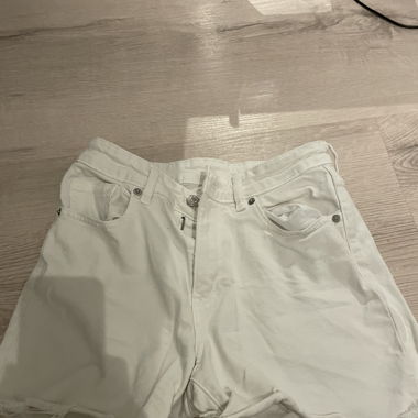 kurze hose weiss