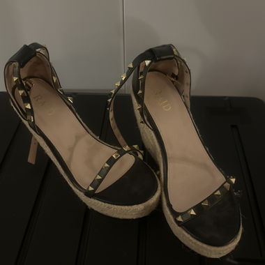 Sandalen mit Absatz 