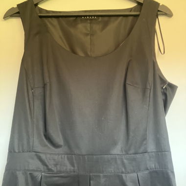 Elegantes kurzes Kleid
