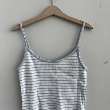 Brandy Melville gestreiftes, geripptes Cropped-Camisole-Top