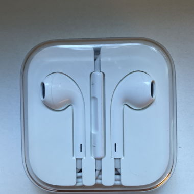 Auricolari bianchi con filo