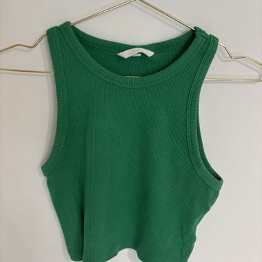 Grünes Crop Top