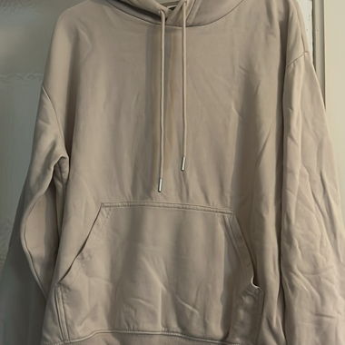 Oversized hooded sweatshirt