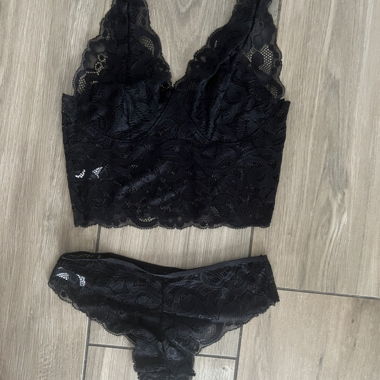 Unworn underwear set size S