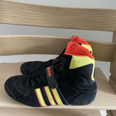 Adidas Turnschuhe neuwertig