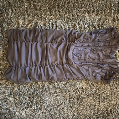 Süsses kurzes Sommerkleid 