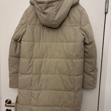 Giacca imbottita lunga beige Esprit con cappuccio