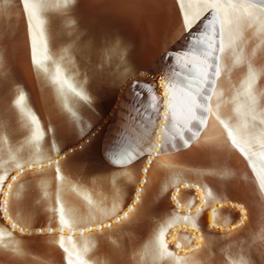 Perlenkette mit Ringen
