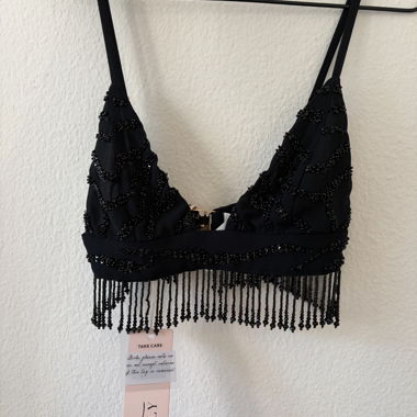Top bralette con perline Oh Polly