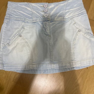 Minigonna in denim chiaro