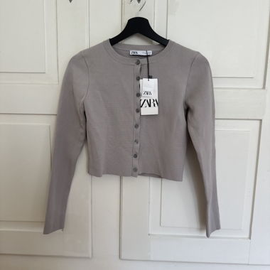Cardigan corto Zara
