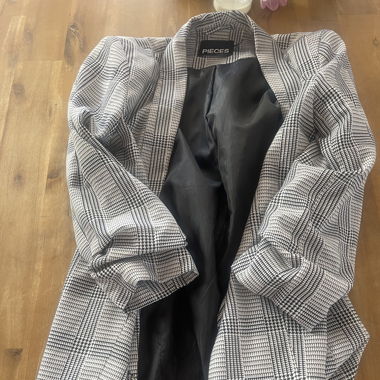 Grauer Hütflanger Blazer