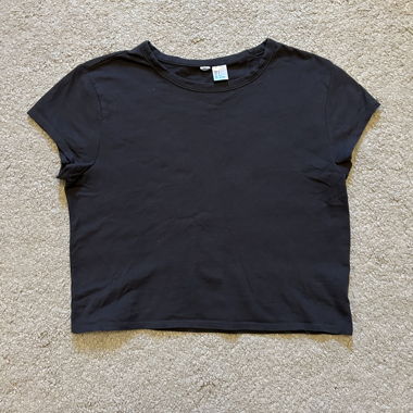 T-shirt gris foncé