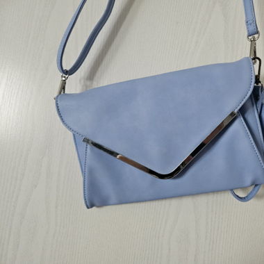 Maddison Tasche Hellblau – Crossbody / Clutch