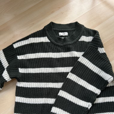 Strickpullover gestreift (grün,weiss)