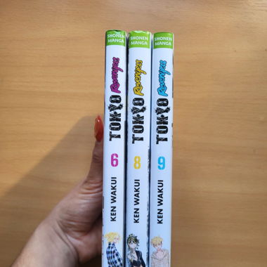 Manga - Tokyo Revengers Volumes 6, 8, 9