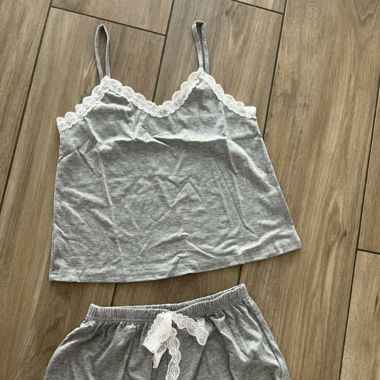 Top und Shorts ungetragen Grösse S