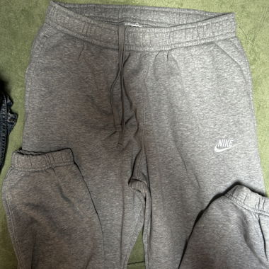Pantaloni da jogging Nike grigi