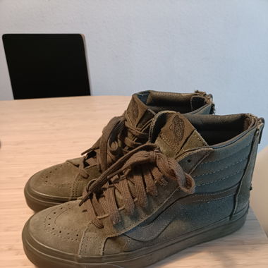 Vans 