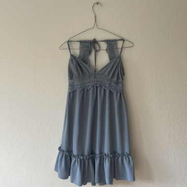 Sommer Kleid mit offenem Rücken