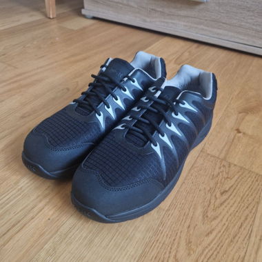Chaussures de sécurité noires EU 44 avec embout métallique