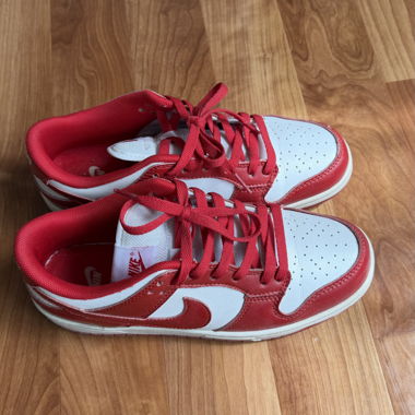 Nike Dunk Low « St. John’s »