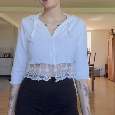 Thriftflip - White Cropped Hoodie Fairy Core