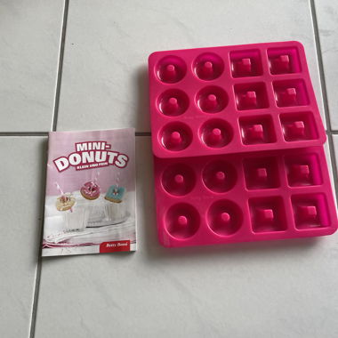Various Betty Bossi silicone molds (except red)