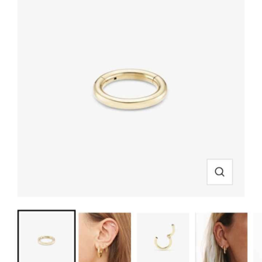 2 percings d'oreille 