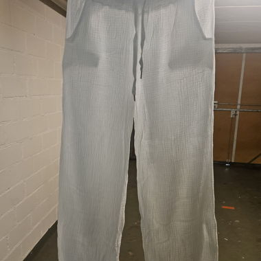 Weisse Musselin-Hose