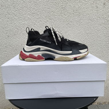 Balenciaga Triple S Bred 44 ITA (fit 45 EU)