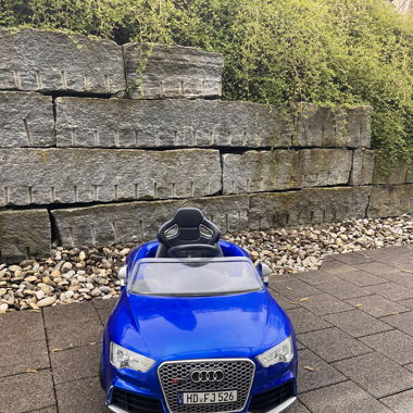 Kinder Elektroauto Audi