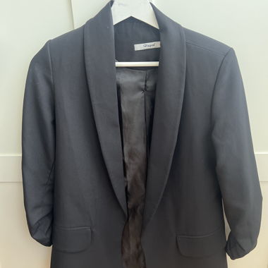 Schwarzer Blazer