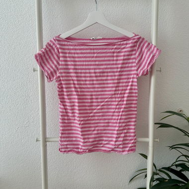Nom Originals x lethilda - Casual-T-Shirt mit pinken Streifen