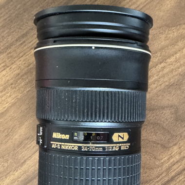 Nikon 24-70mm f2.8 lens 