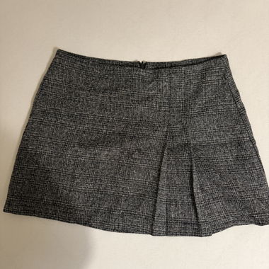 Grey skirt, size M