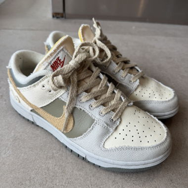 Nike Sneaker