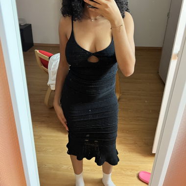 Robe noire moulante en maille