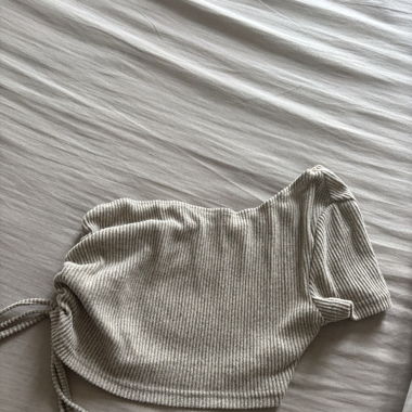 croc top avec une manche 