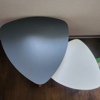 Set di 2 tavolini triangolari